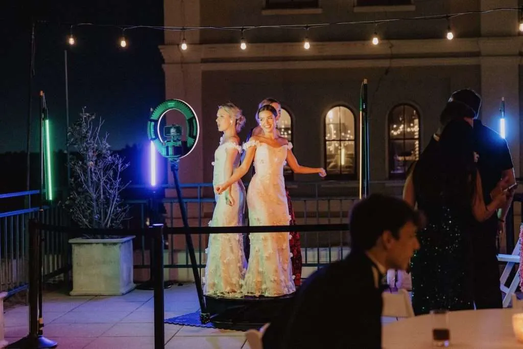 360 Photo Booth at Wedding 1024x683 1