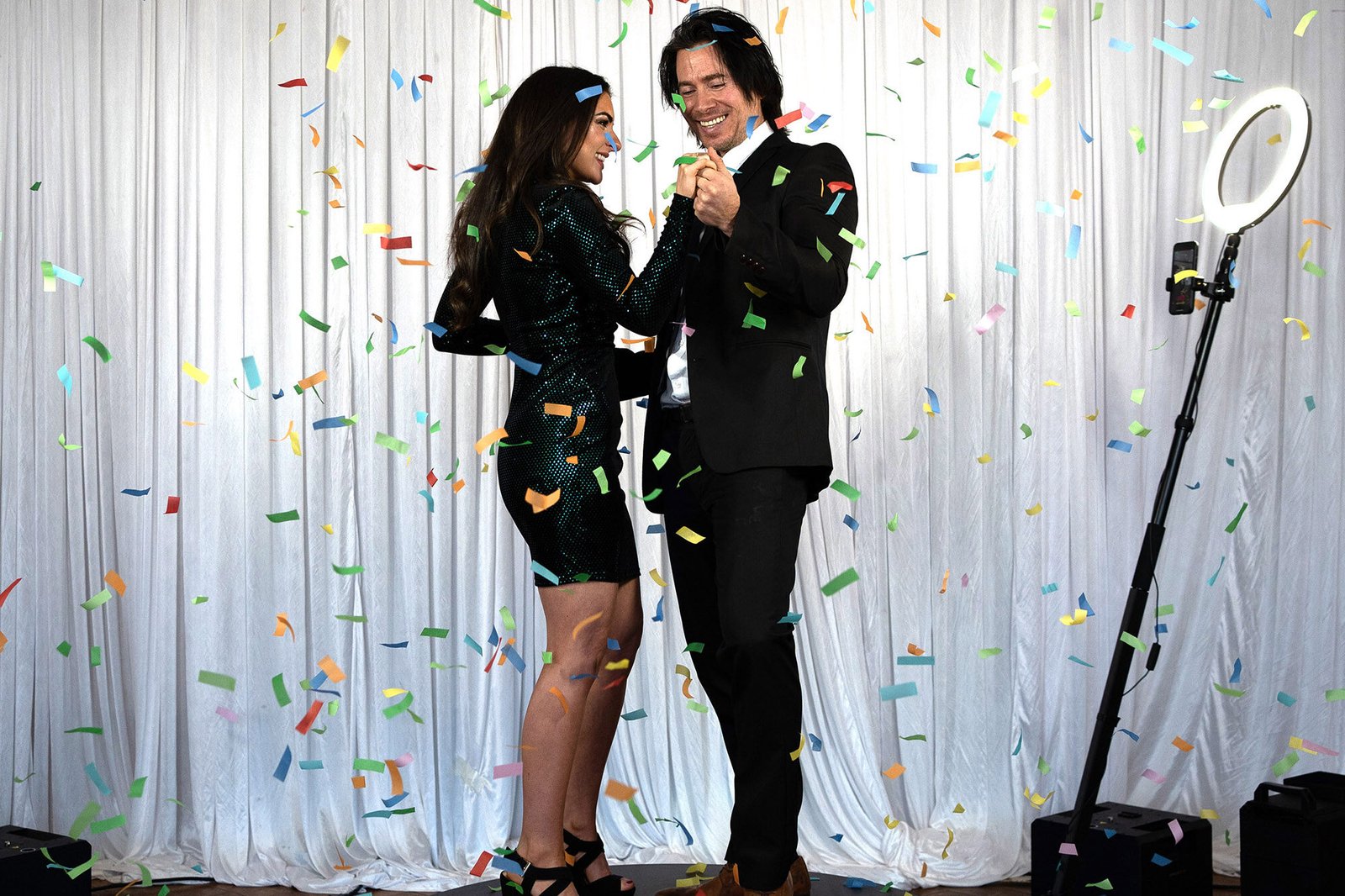 a couple on a 360 photo booth in vancouver
